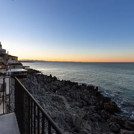 Suitelowcost Lejlighed Cefalù